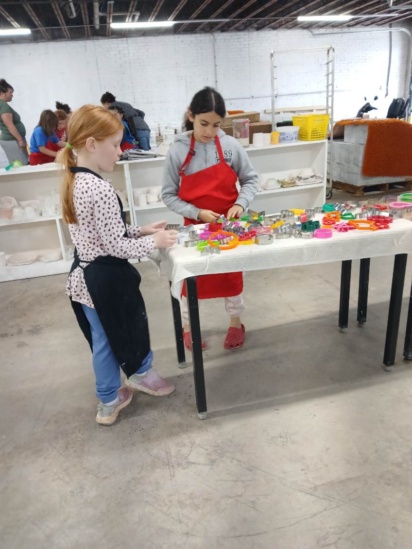 Pottery Junior (Ages 6-10)